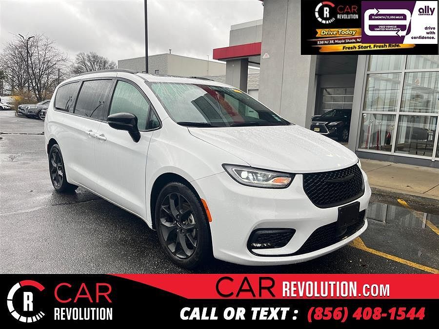 2025 CHRYSLER Pacifica