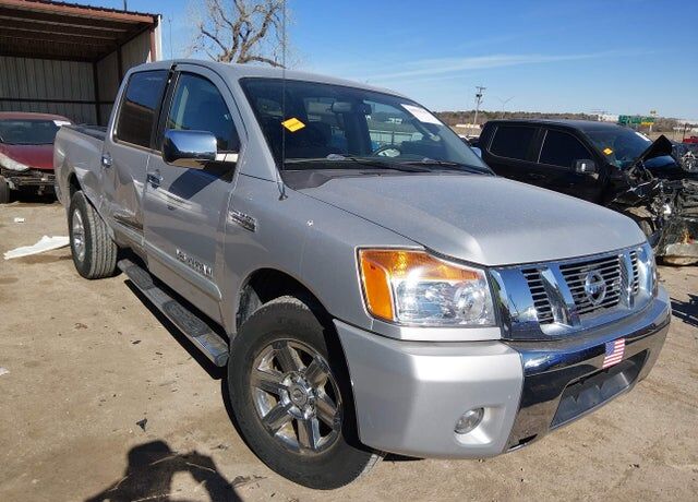 2011 NISSAN Titan