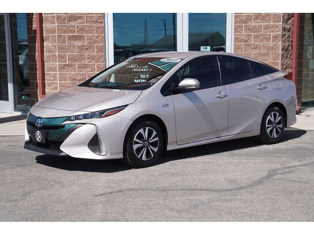 2018 TOYOTA Prius
