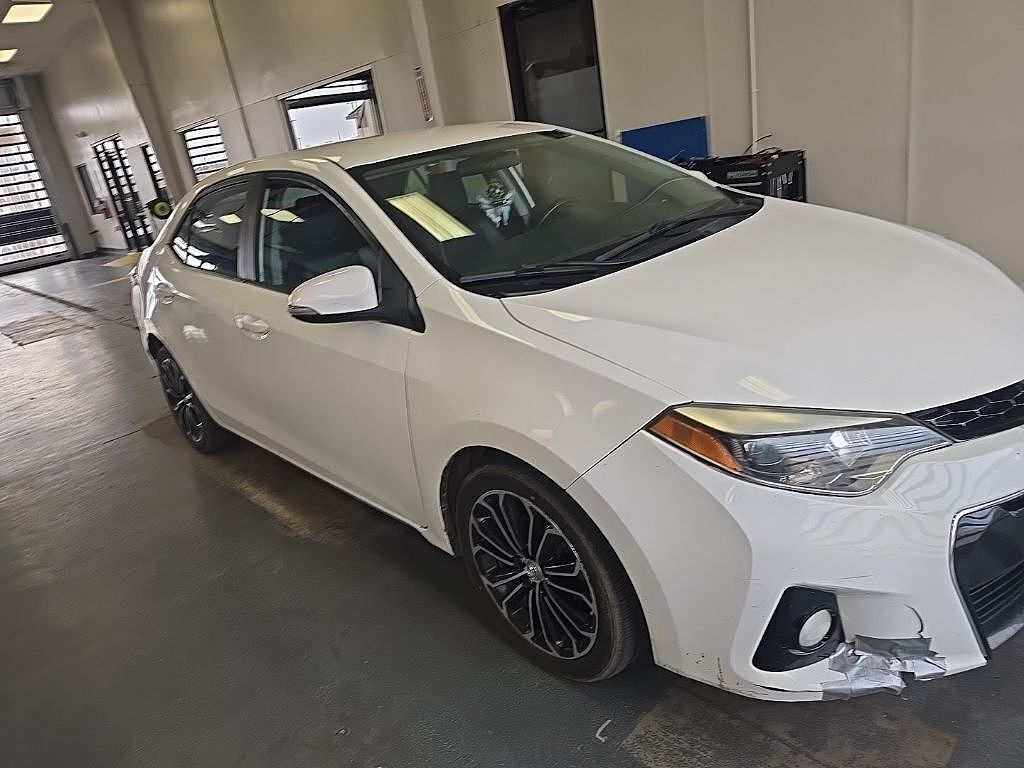 2016 TOYOTA Corolla