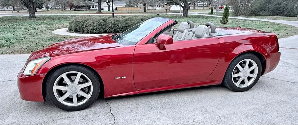 2004 CADILLAC XLR