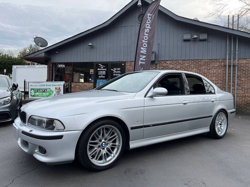 2002 BMW M5