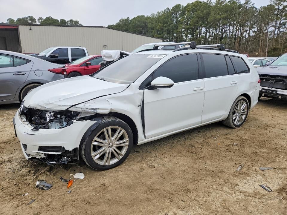 2016 VOLKSWAGEN Golf SportWagen