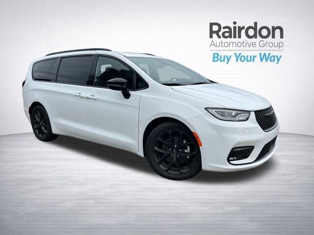 2025 CHRYSLER Pacifica