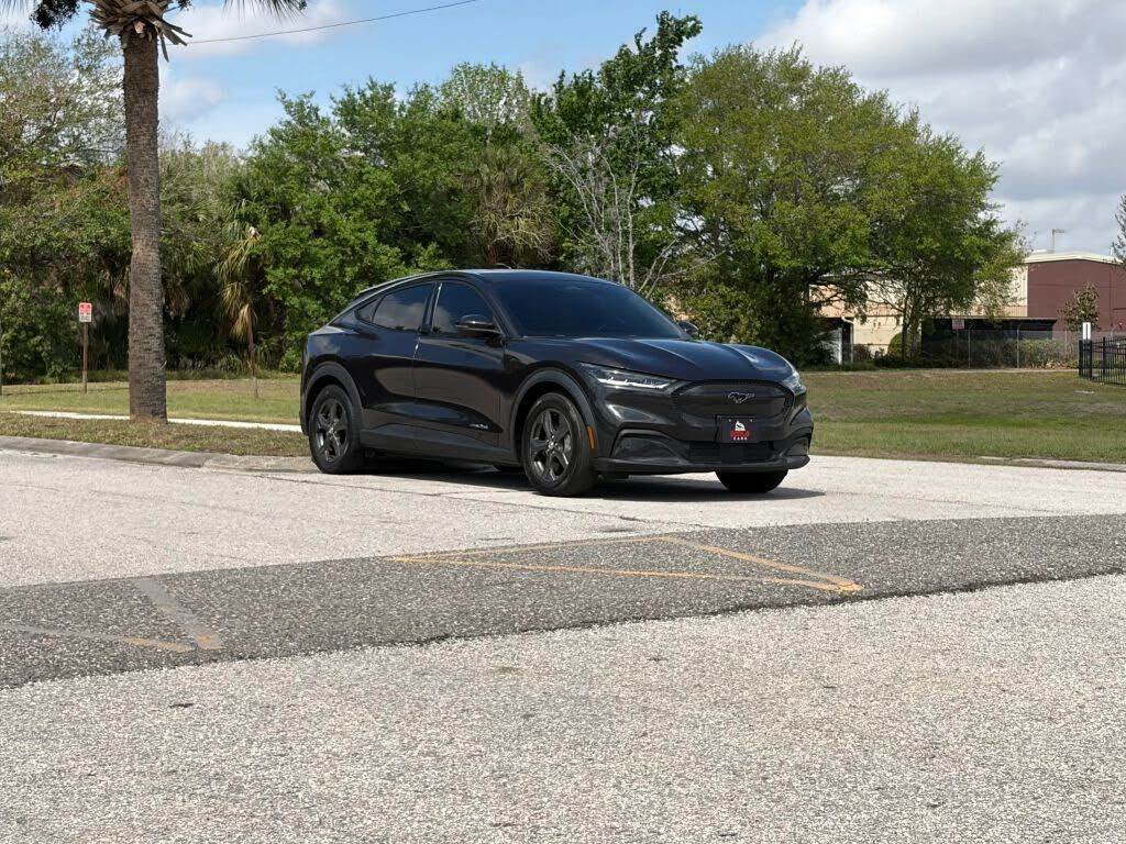 2021 FORD Mach-E