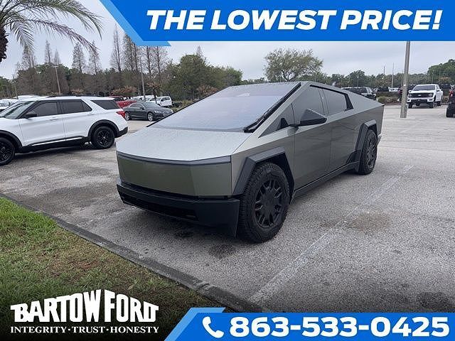 2024 TESLA Cybertruck