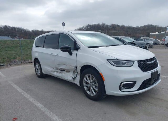 2025 CHRYSLER Pacifica