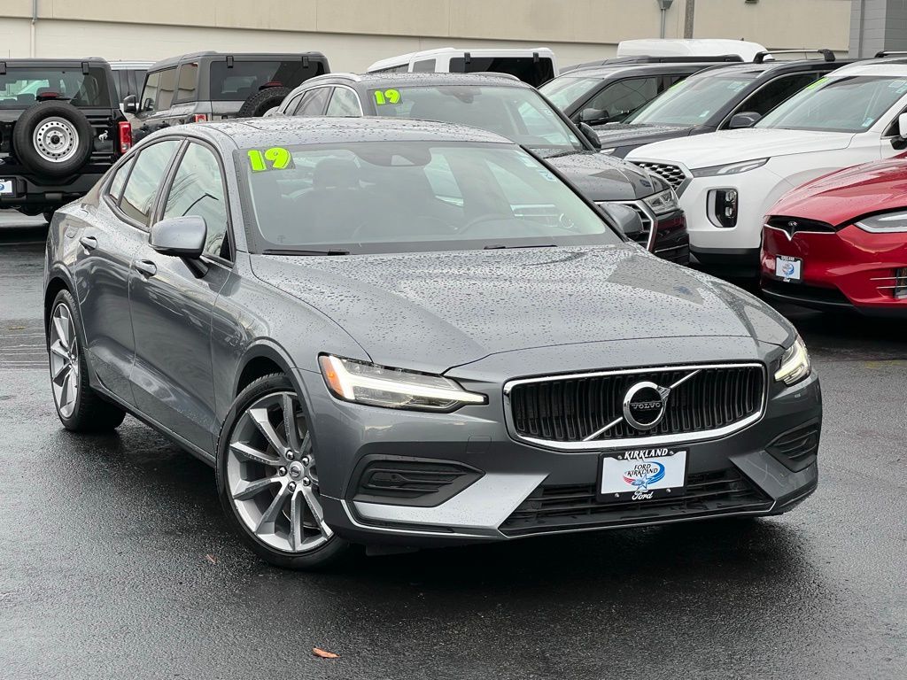 2019 VOLVO S60