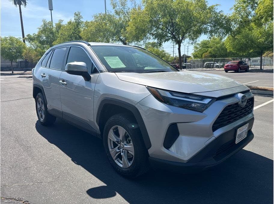 2024 TOYOTA RAV4