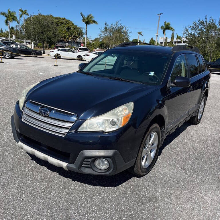 2013 SUBARU Outback