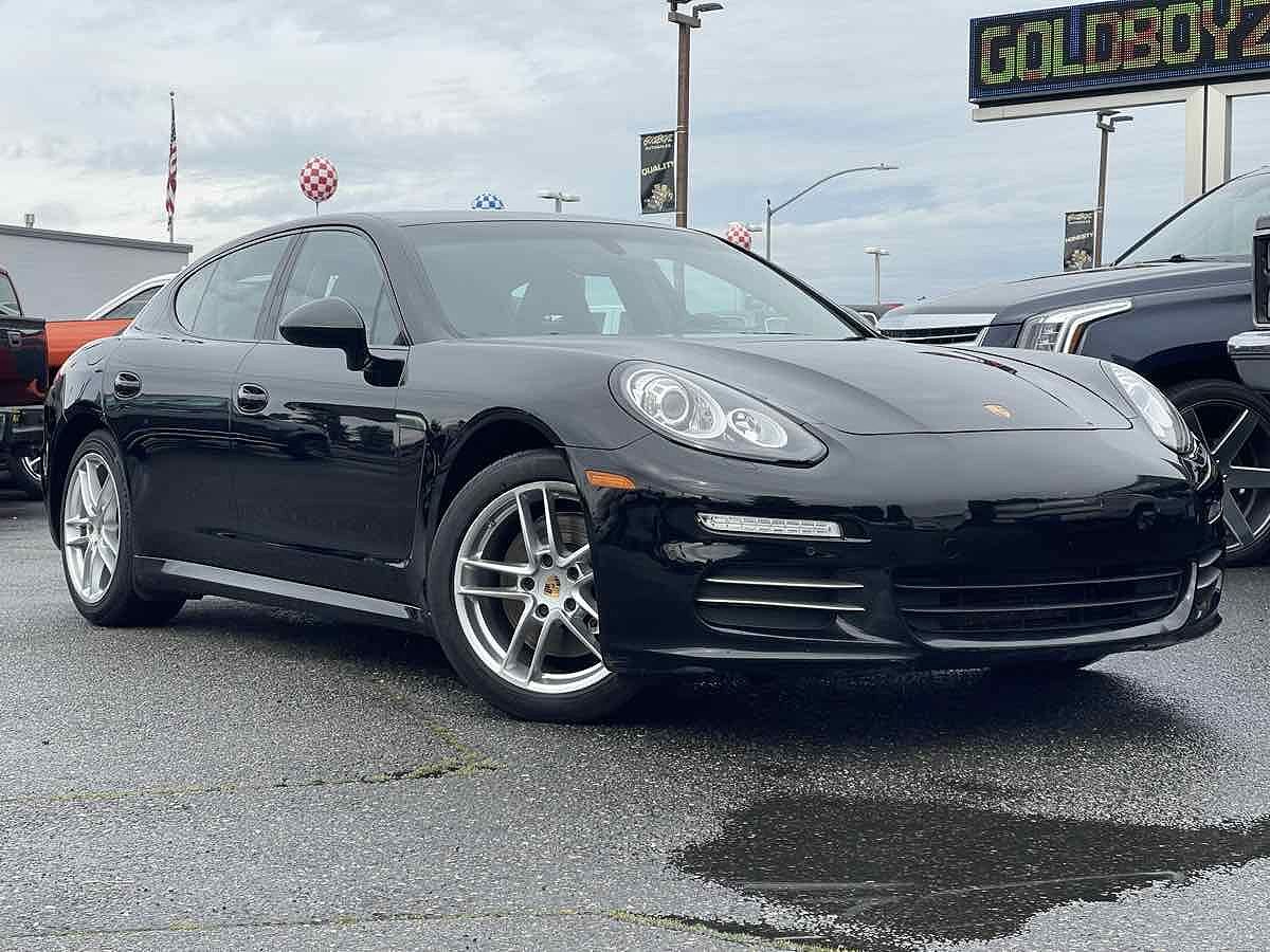 2016 PORSCHE Panamera