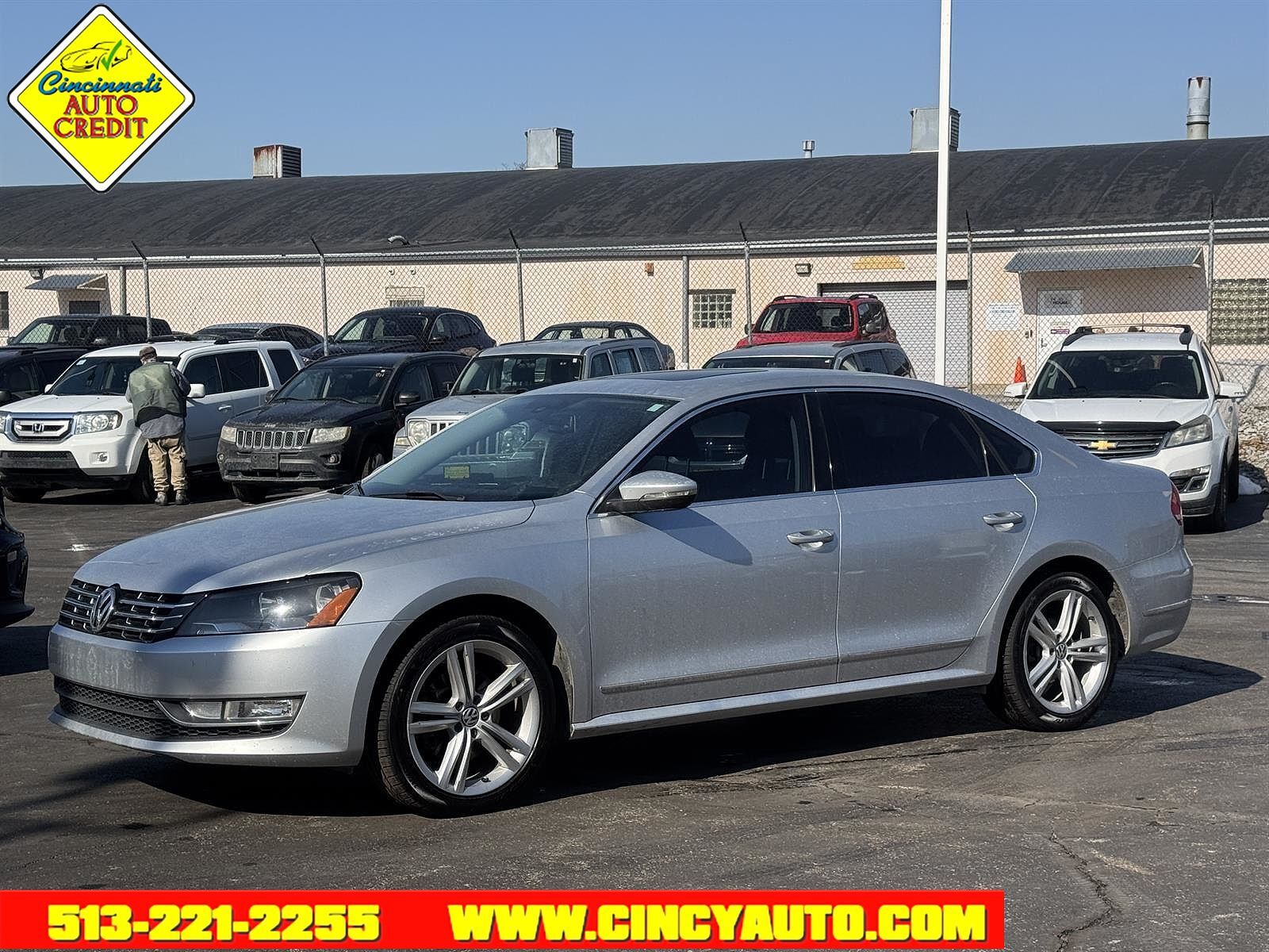 2012 VOLKSWAGEN Passat