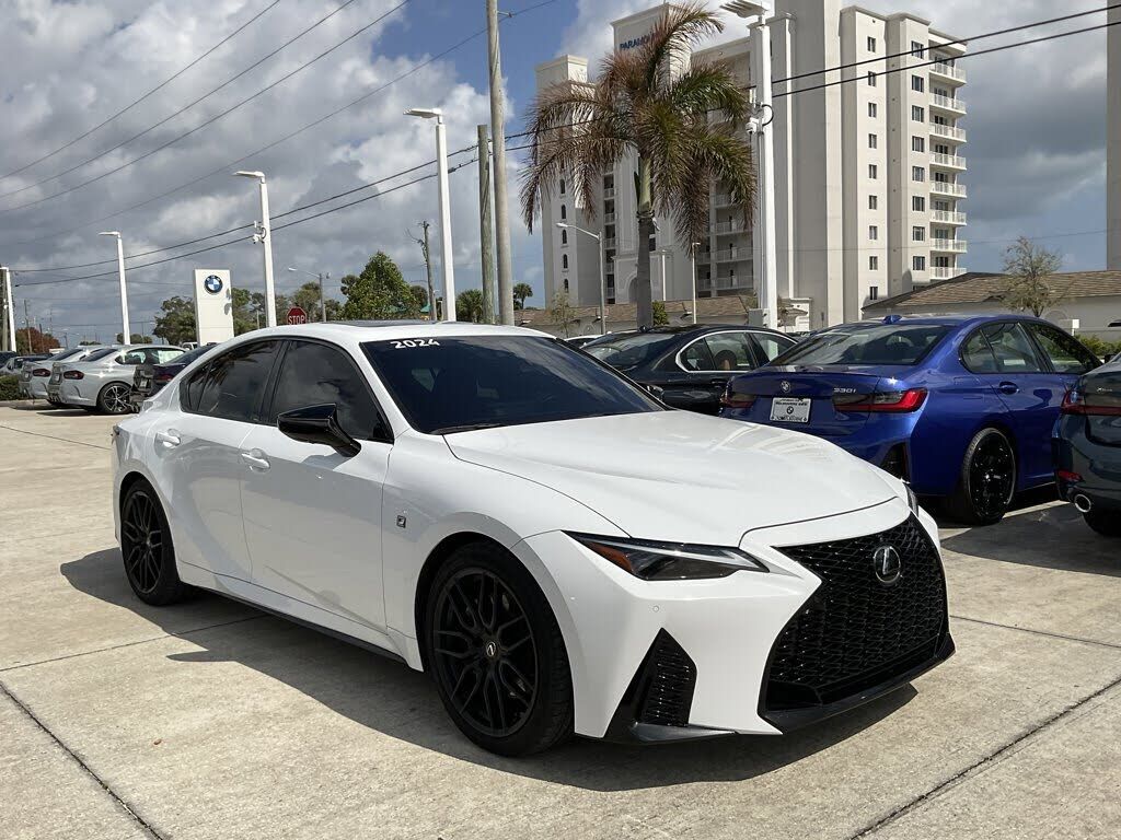 2024 LEXUS IS