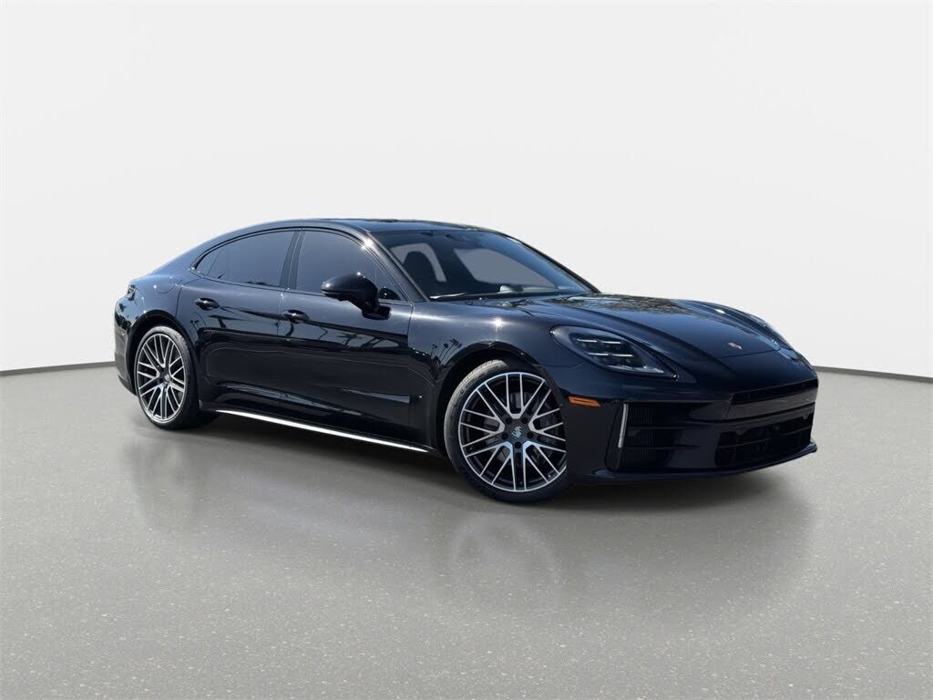 2024 PORSCHE Panamera