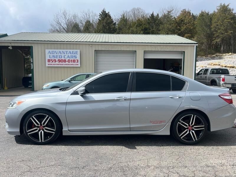 2017 HONDA Accord
