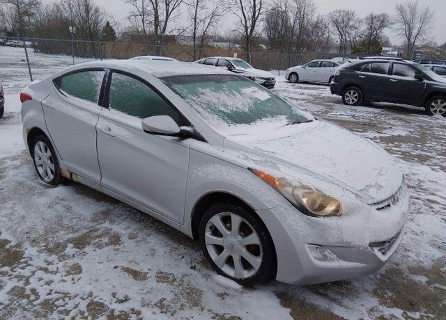 2012 HYUNDAI Elantra