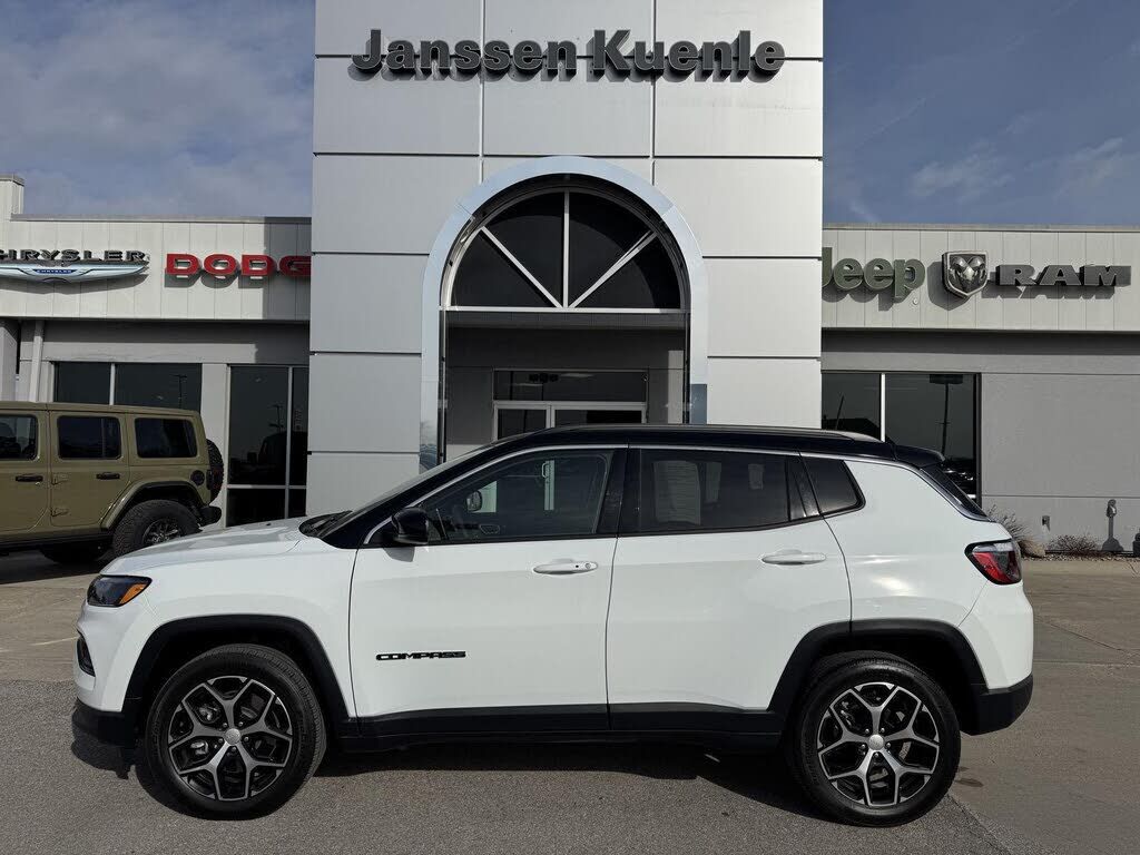 2024 JEEP Compass