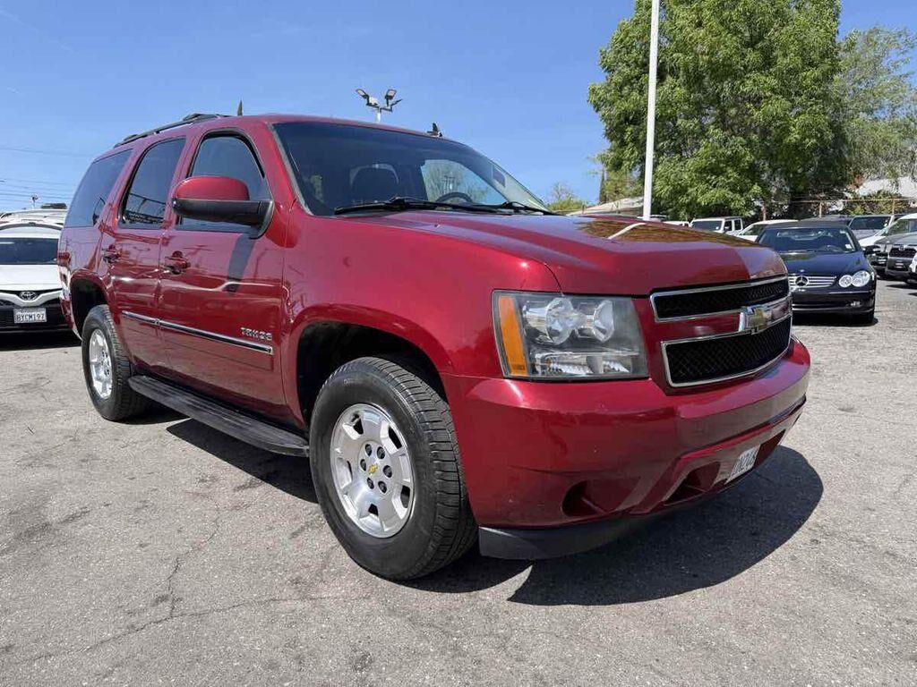 2011 CHEVROLET Tahoe