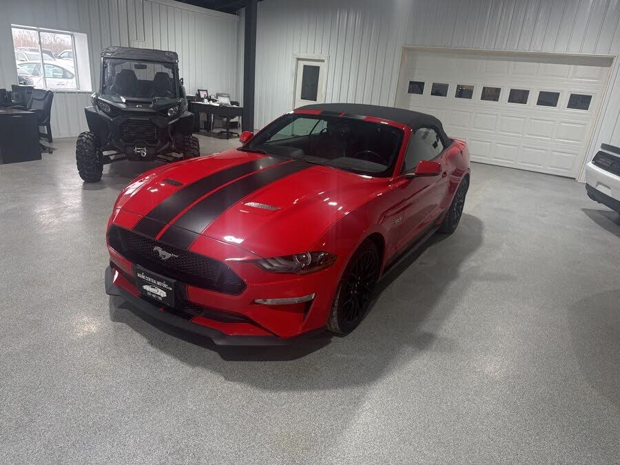 2019 FORD Mustang