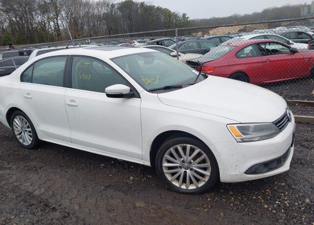 2012 VOLKSWAGEN Jetta