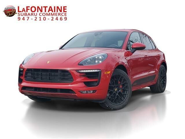 2017 PORSCHE Macan