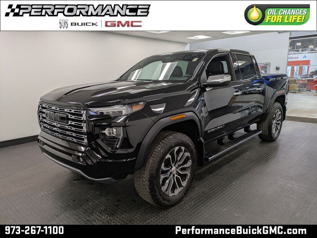 2023 GMC Canyon