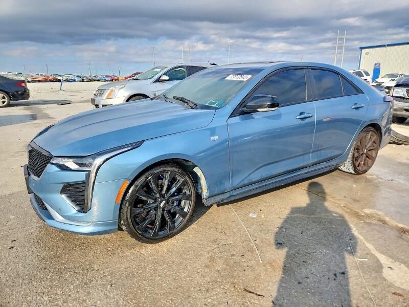 2023 CADILLAC CT4