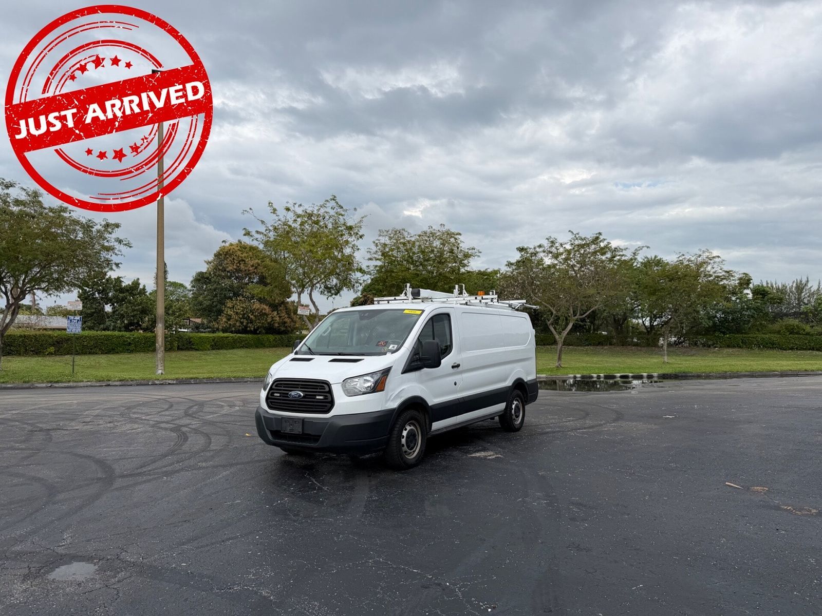 2019 FORD Transit