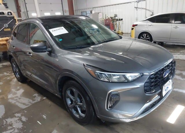 2024 FORD Escape