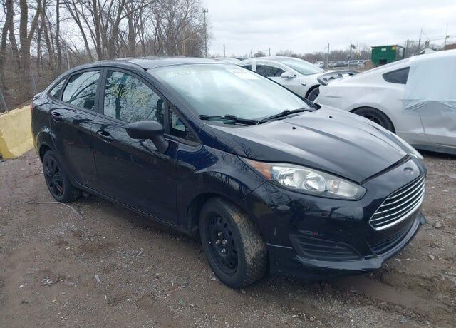 2016 FORD Fiesta