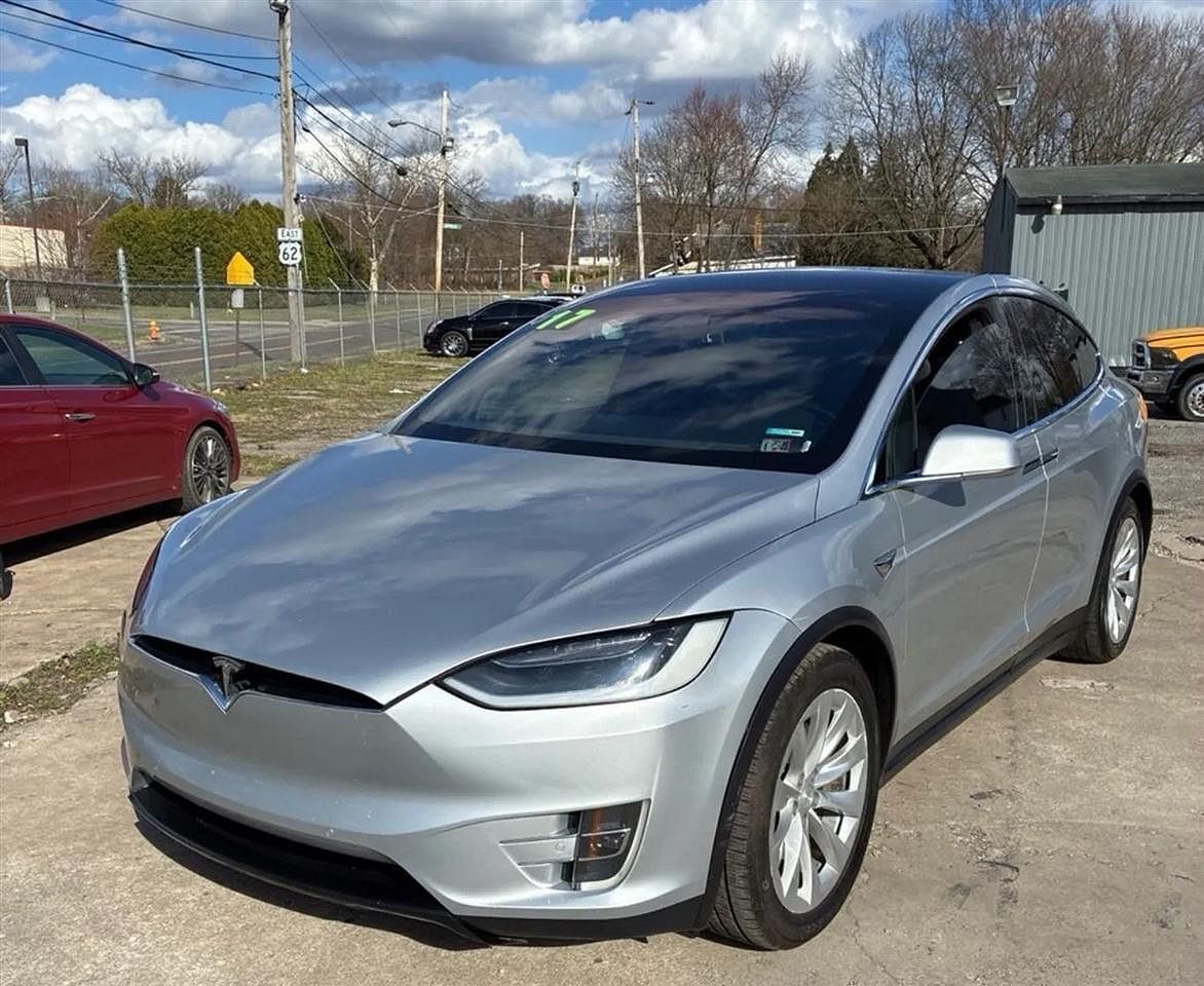 2017 TESLA Model X
