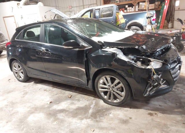 2016 HYUNDAI Elantra