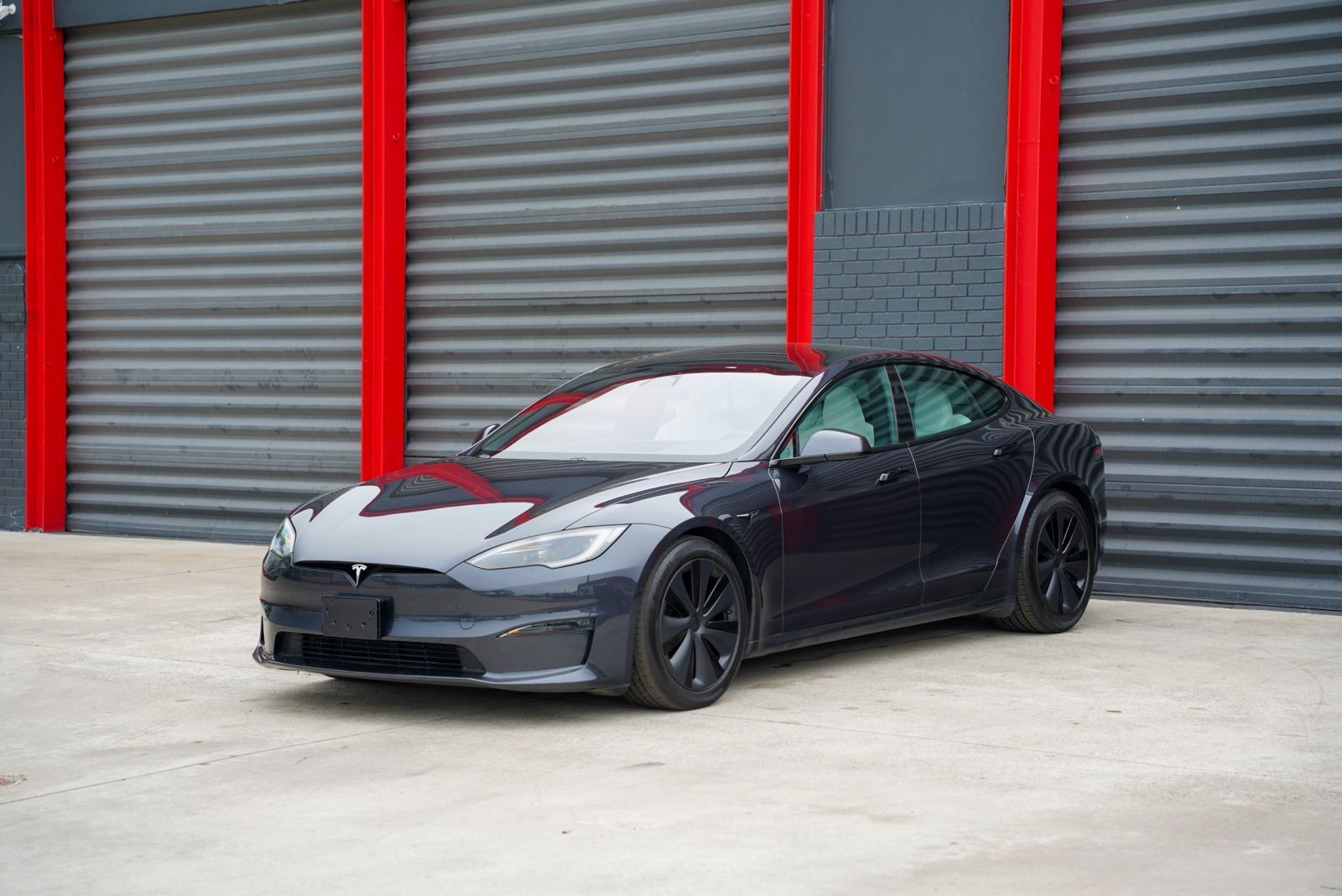 2024 TESLA Model S