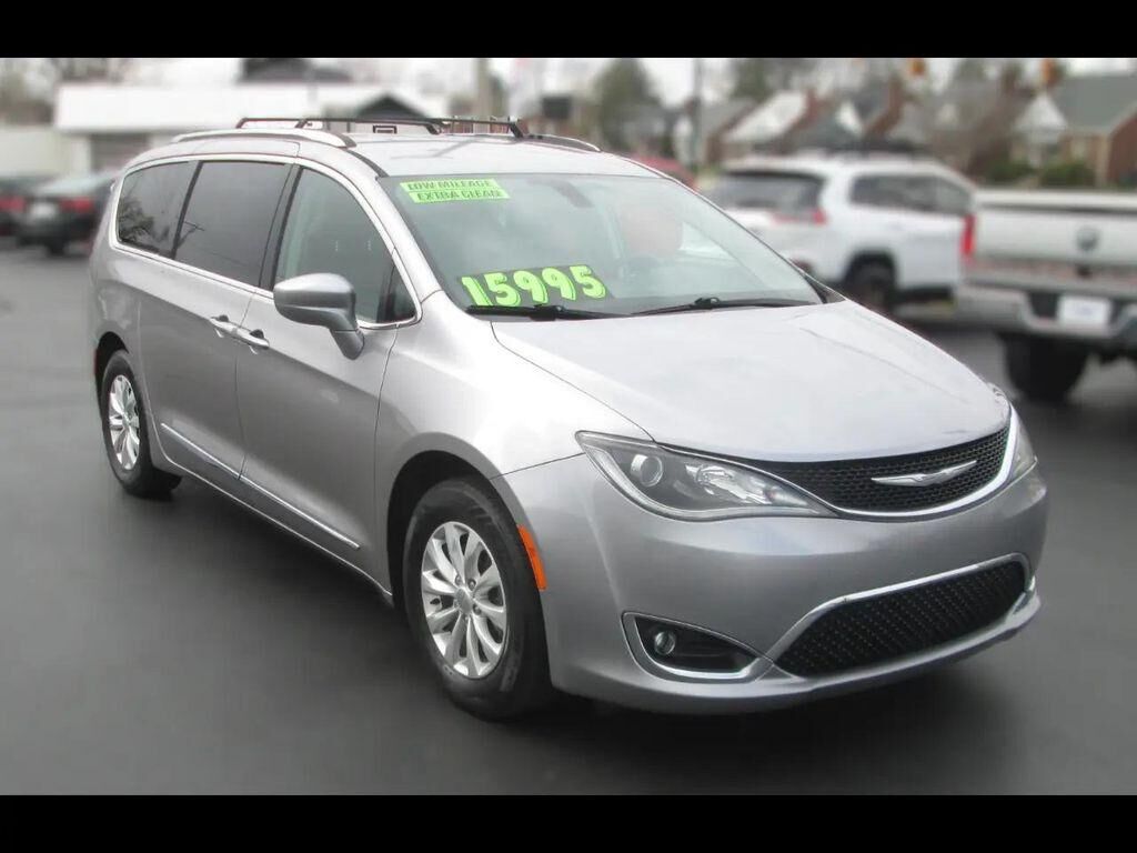 2018 CHRYSLER Pacifica