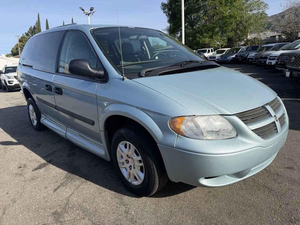 2005 DODGE Caravan