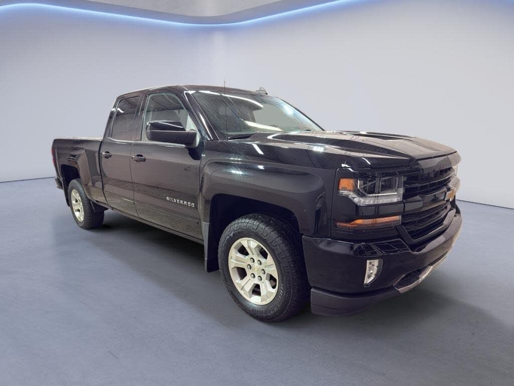 2017 CHEVROLET Silverado