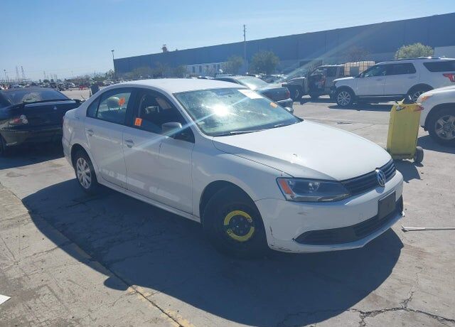 2014 VOLKSWAGEN Jetta