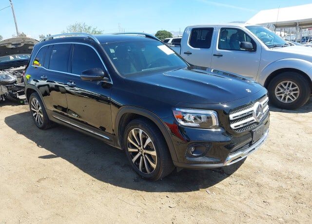 2023 MERCEDES-BENZ GLB-Class