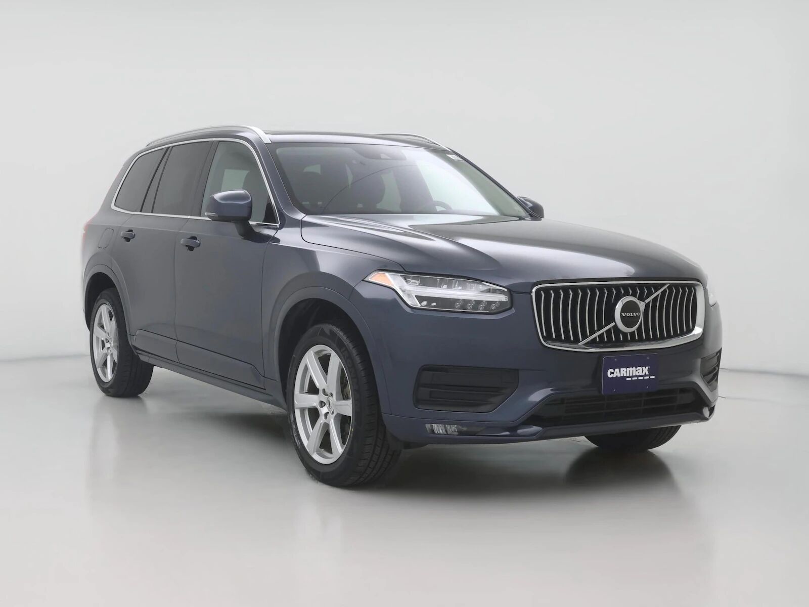 2022 VOLVO XC90