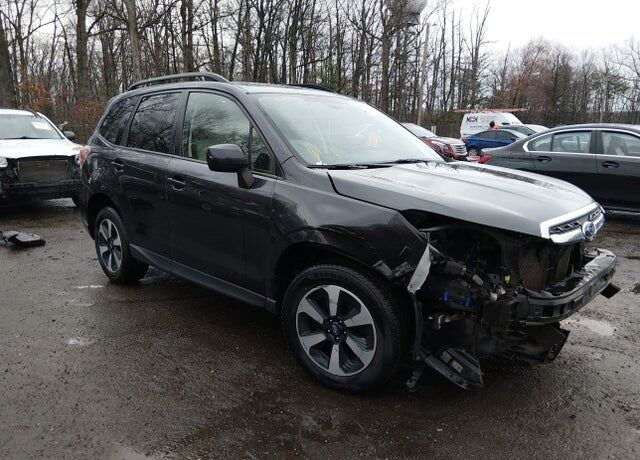 2018 SUBARU Forester