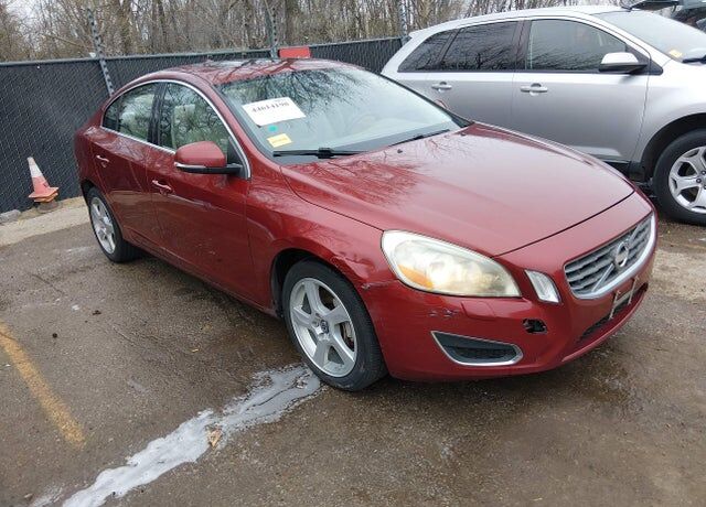 2012 VOLVO S60