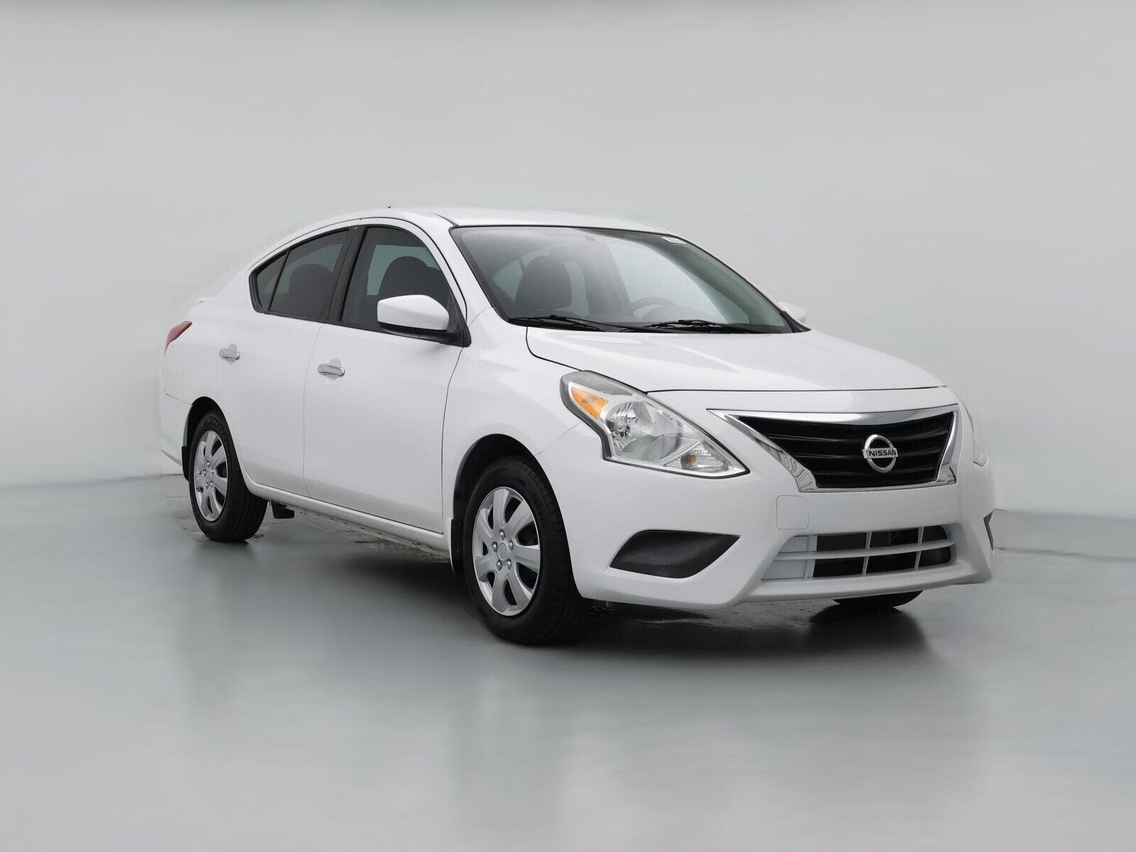 2017 NISSAN Versa