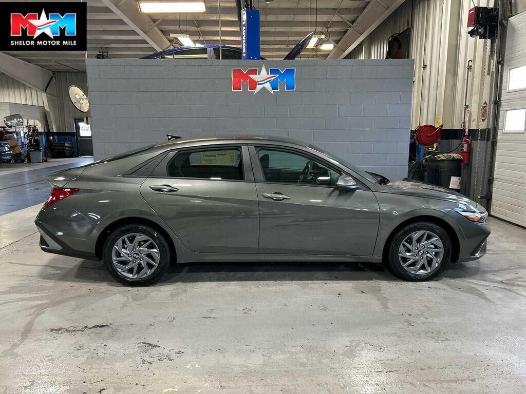 2026 HYUNDAI Elantra