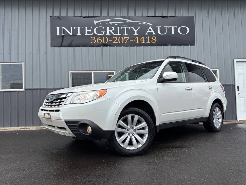 2011 SUBARU Forester