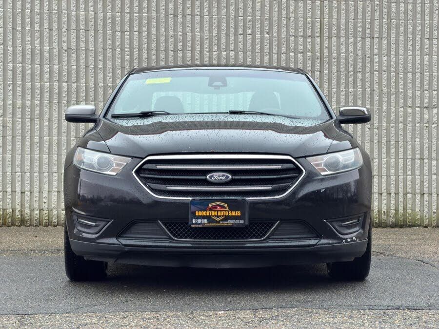 2017 FORD Taurus