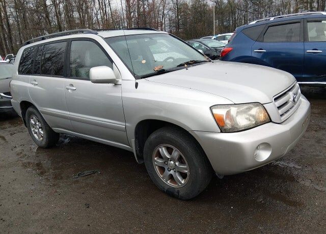 2004 TOYOTA Highlander