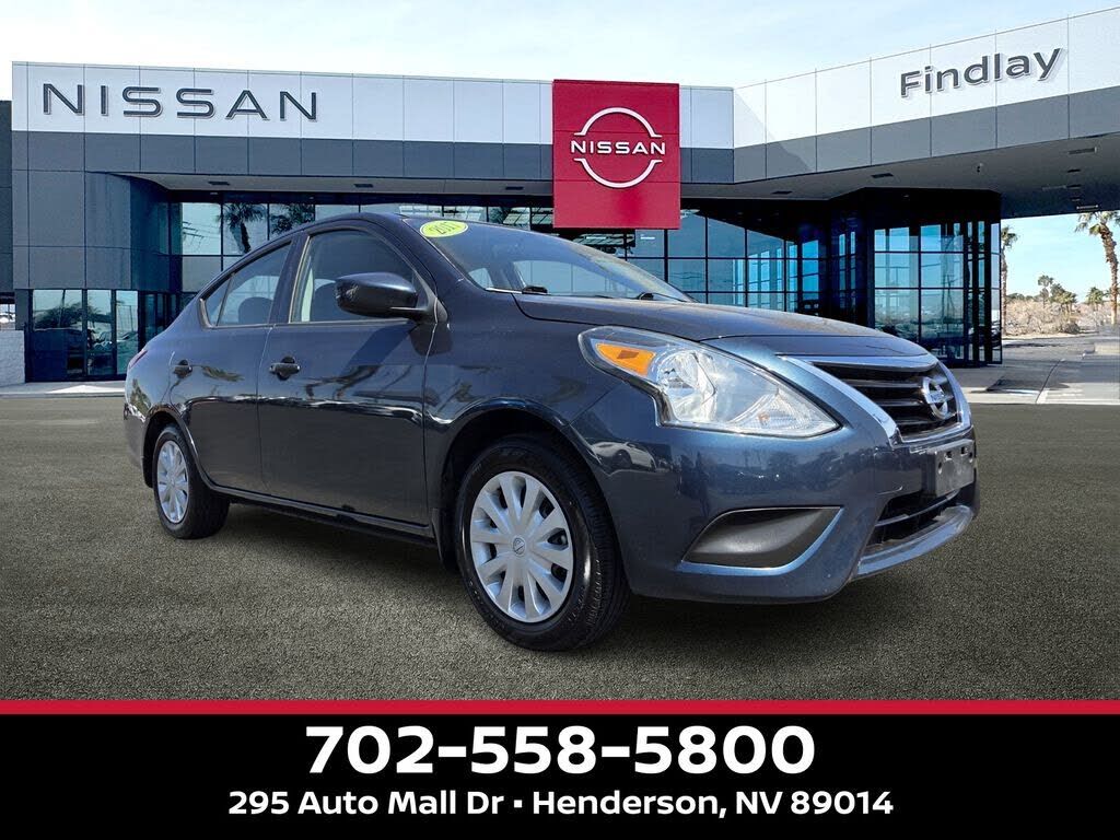2017 NISSAN Versa