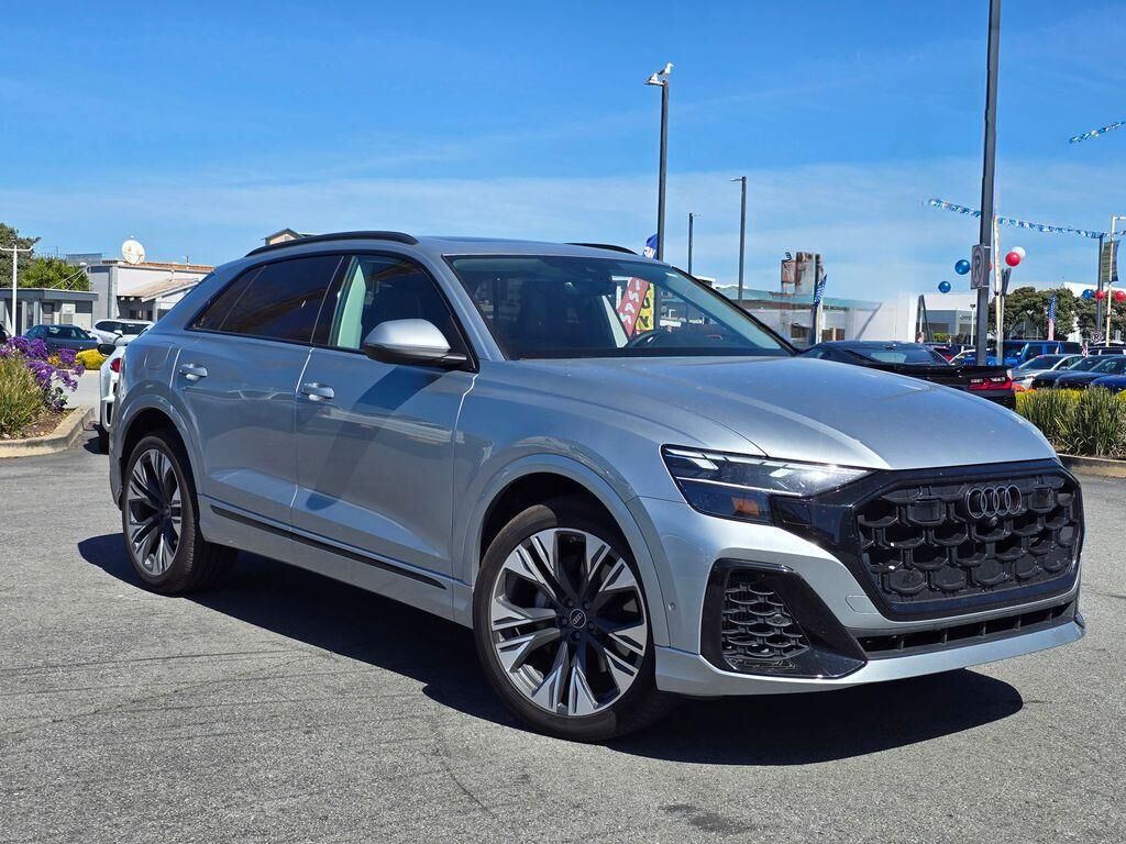 2024 AUDI SQ8