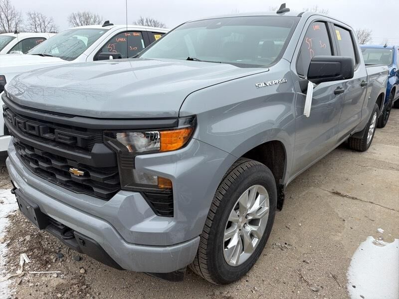 2024 CHEVROLET Silverado