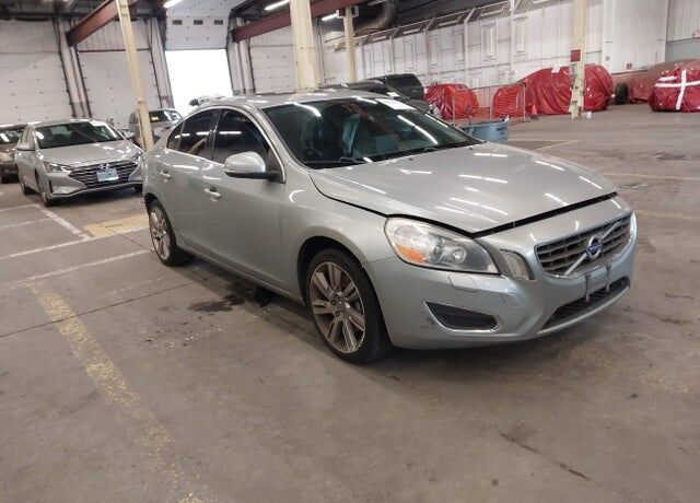 2011 VOLVO S60